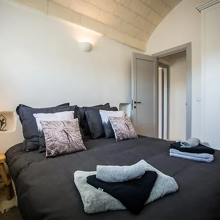 Cristina By Raro فيلة كاروفينيو